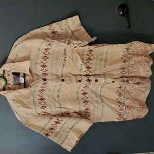 The Territory Ahead shirt size XL